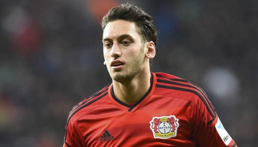 Officiellt: Hakan Calhanoglu klar för Milan